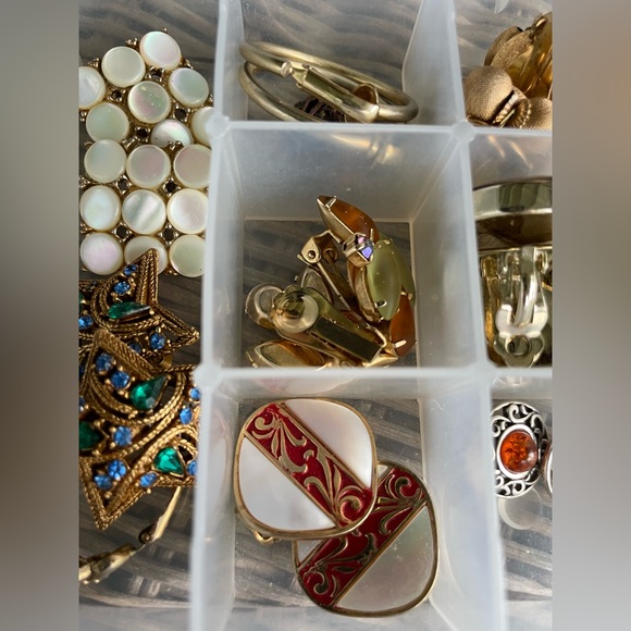 Clip Earring Lot - Over 25 Pairs - Picture 7 of 8